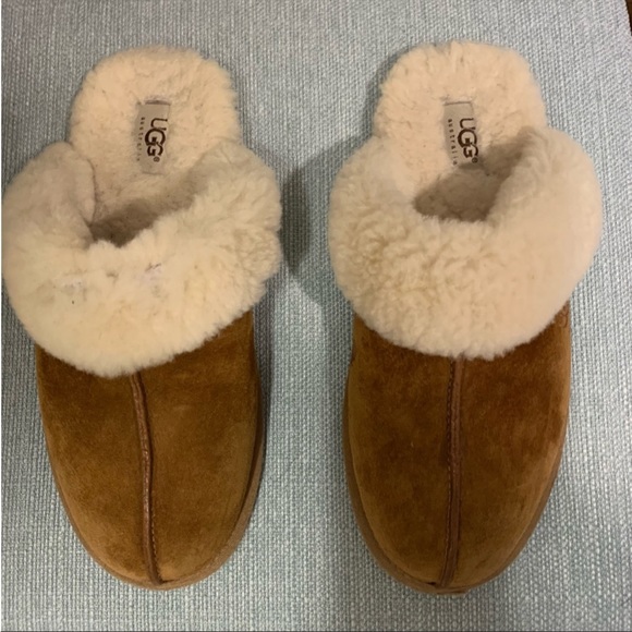 UGG Shoes - UGG Slippers Size 8 EUC